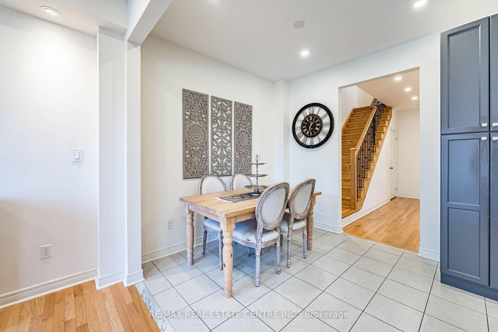 1067 Urell Way - Photo 13