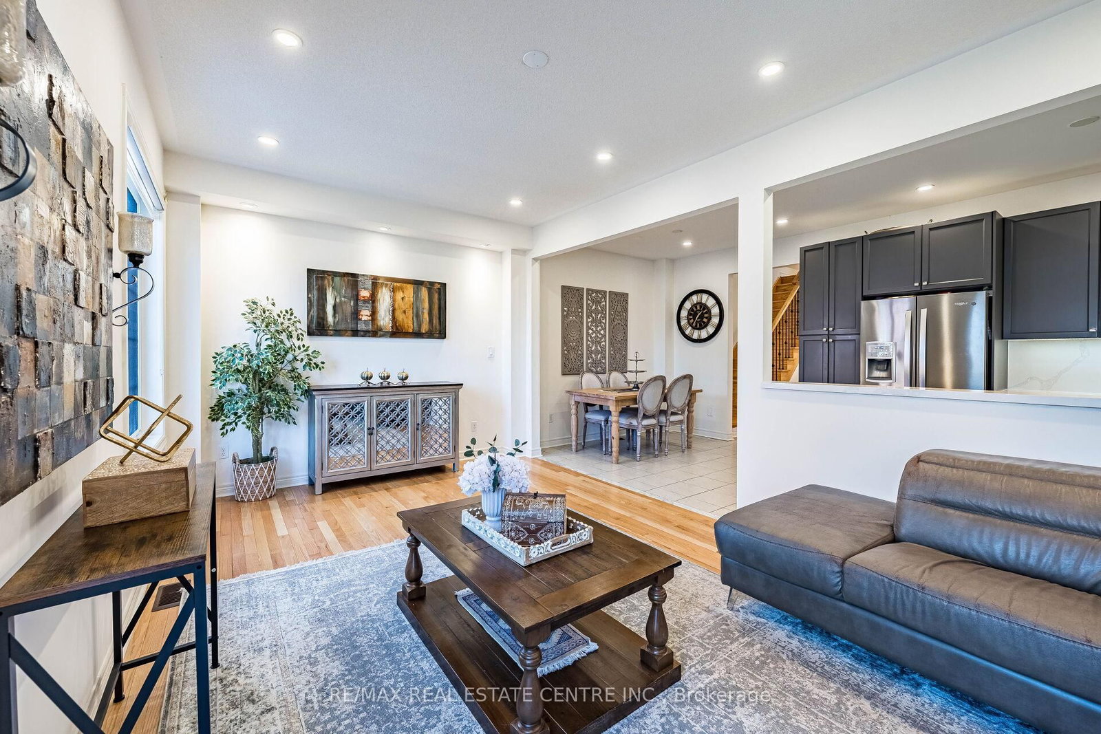 Semi-Detached House for sale at 1067 Urell Way, Milton, Ontario, L9T 8V5 - Harrison - MLS: W12976518