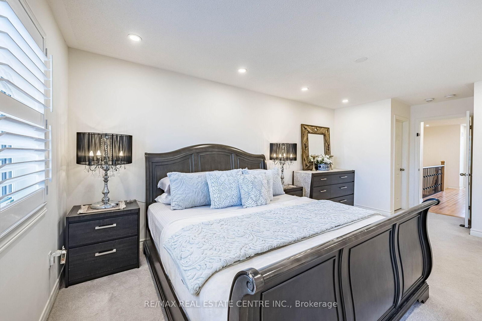 Semi-Detached House for sale at 1067 Urell Way, Milton, Ontario, L9T 8V5 - Harrison - MLS: W12976518