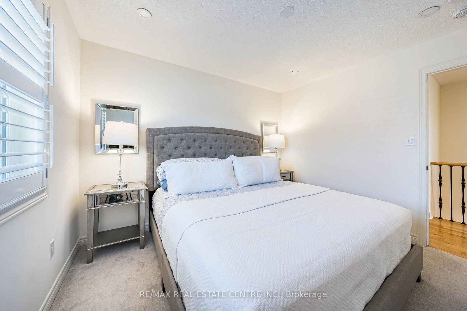 Semi-Detached House for sale at 1067 Urell Way, Milton, Ontario, L9T 8V5 - Harrison - MLS: W12976518