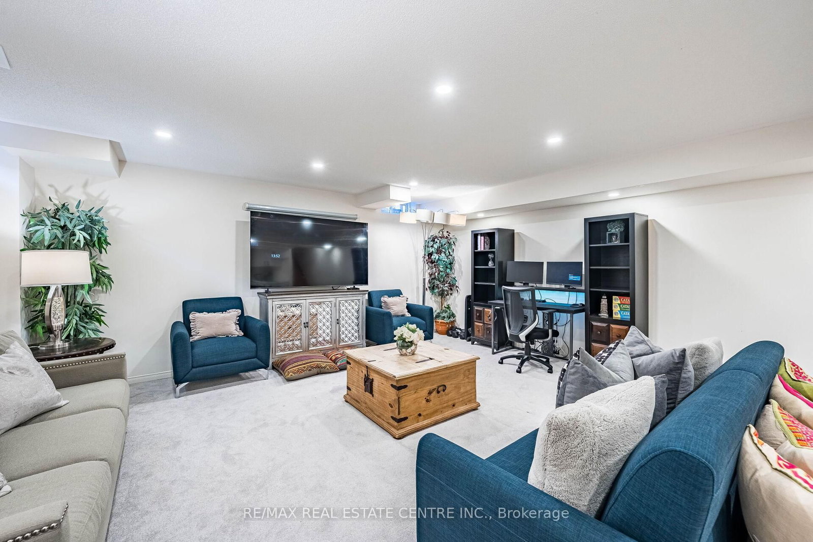 Semi-Detached House for sale at 1067 Urell Way, Milton, Ontario, L9T 8V5 - Harrison - MLS: W12976518