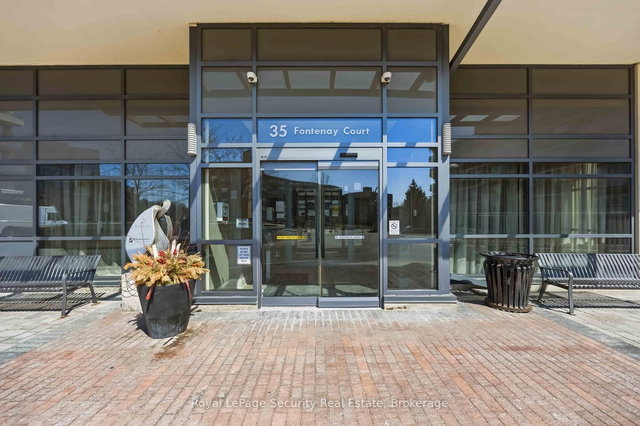 602 - 35 Fontenay Court
