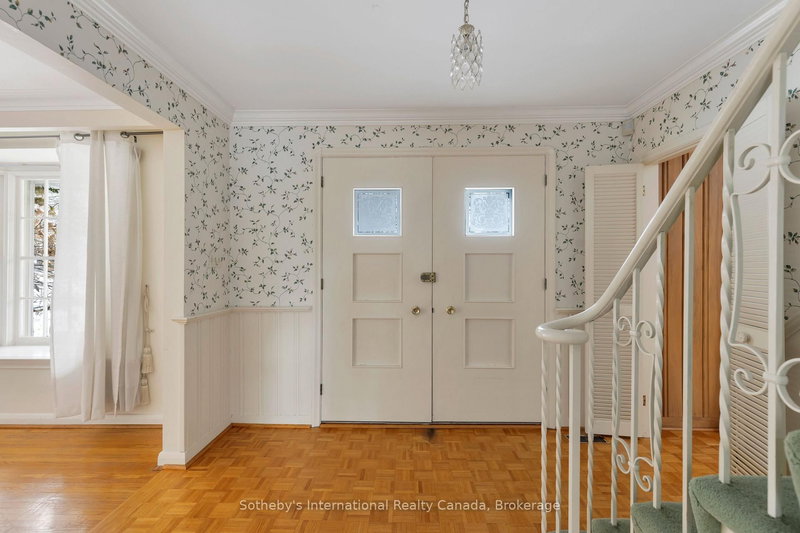 174 Claxton Dr, Oakville, L6J 4N9 | Image 3