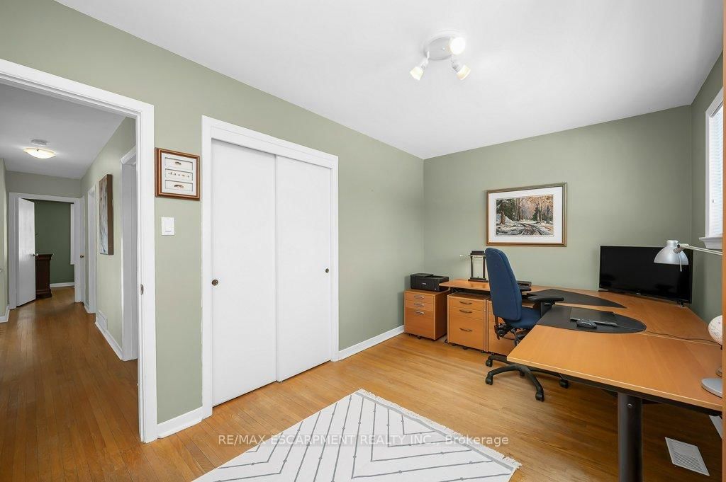 Detached House for sale at 345 Sandlewood Road, Oakville, Ontario, L6L 3S1 - West - MLS: W12976824