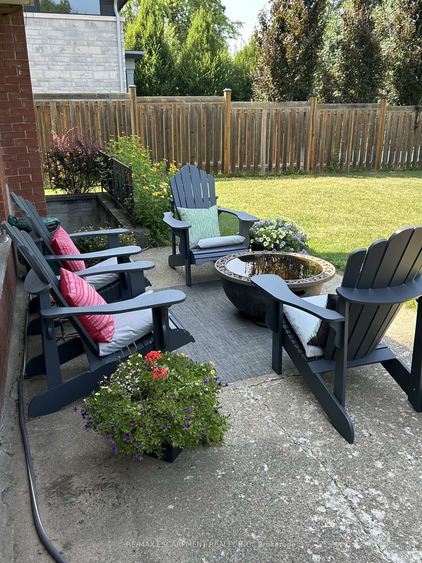 Detached House for sale at 345 Sandlewood Road, Oakville, Ontario, L6L 3S1 - West - MLS: W12976824