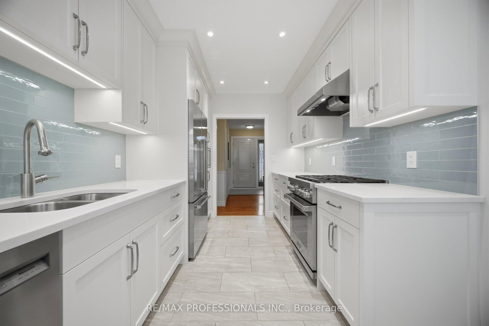 Detached House for sale at 1448 Glenwatson Drive, Mississauga, Ontario, L5E 2V9 - Lakeview - MLS: W12976920