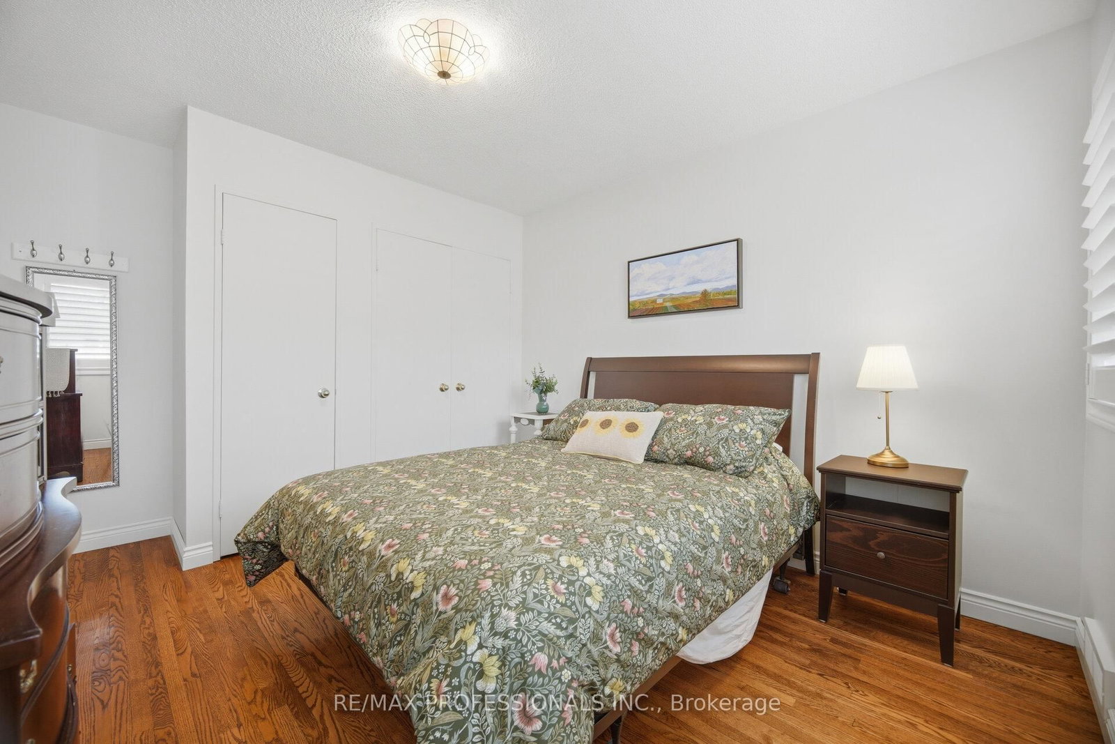 Detached House for sale at 1448 Glenwatson Drive, Mississauga, Ontario, L5E 2V9 - Lakeview - MLS: W12976920