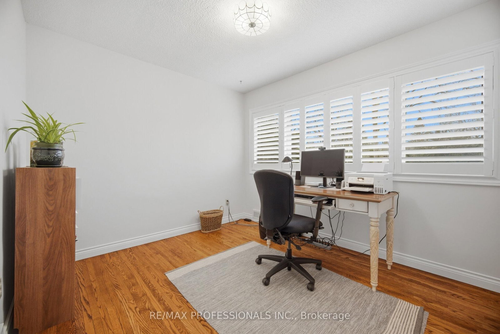 Detached House for sale at 1448 Glenwatson Drive, Mississauga, Ontario, L5E 2V9 - Lakeview - MLS: W12976920