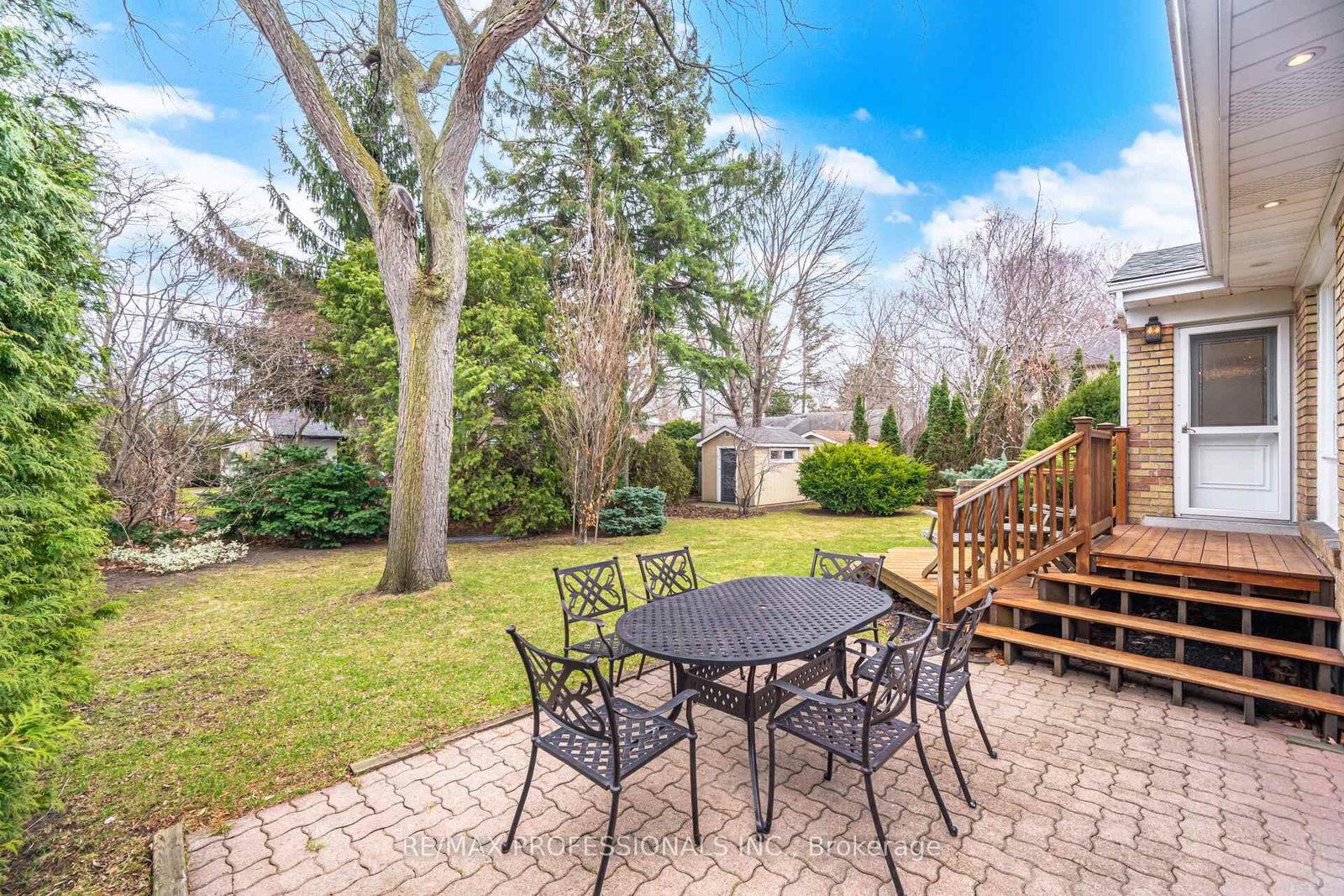 Detached House for sale at 1448 Glenwatson Drive, Mississauga, Ontario, L5E 2V9 - Lakeview - MLS: W12976920