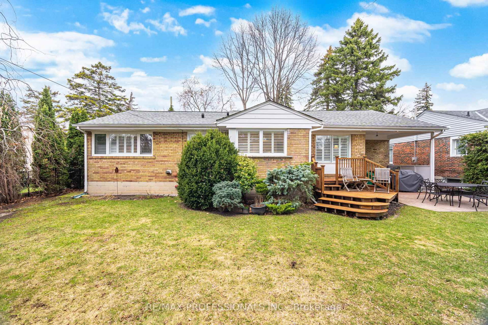 Detached House for sale at 1448 Glenwatson Drive, Mississauga, Ontario, L5E 2V9 - Lakeview - MLS: W12976920