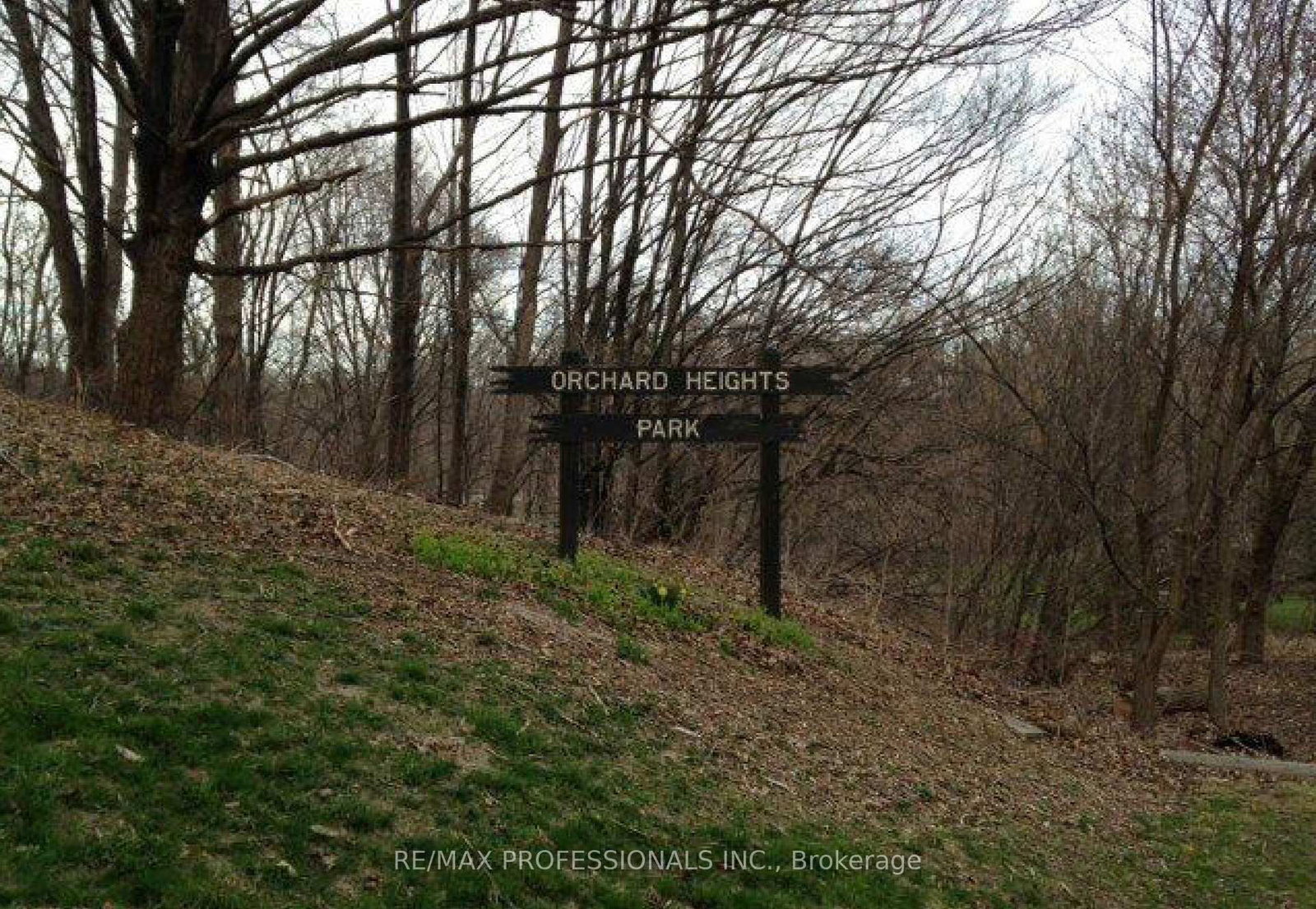 Detached House for sale at 1448 Glenwatson Drive, Mississauga, Ontario, L5E 2V9 - Lakeview - MLS: W12976920