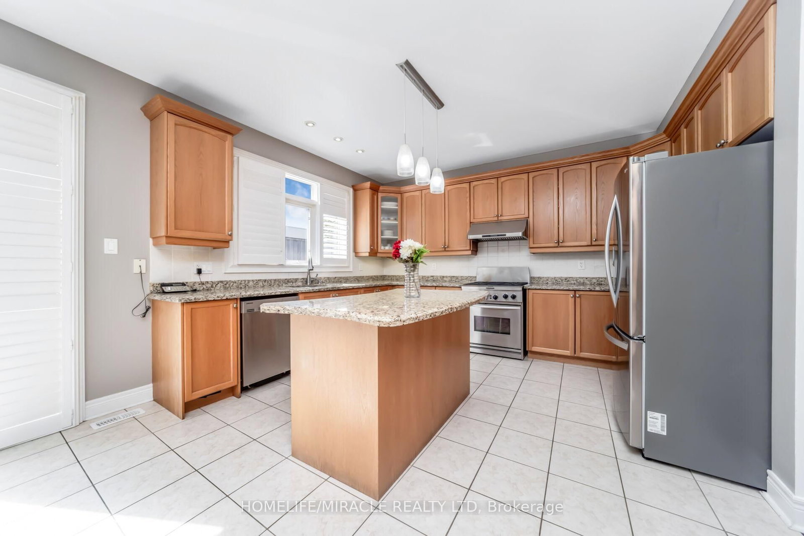 Detached House for sale at 32 Xavier Court, Brampton, Ontario, L6Y 5S1 - Bram West - MLS: W12976926