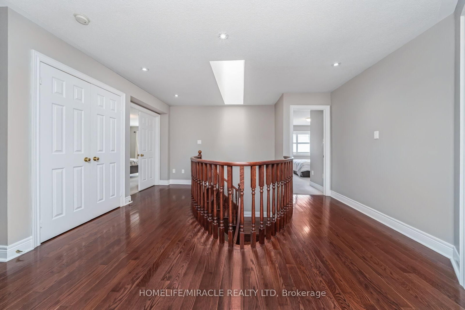 Detached House for sale at 32 Xavier Court, Brampton, Ontario, L6Y 5S1 - Bram West - MLS: W12976926