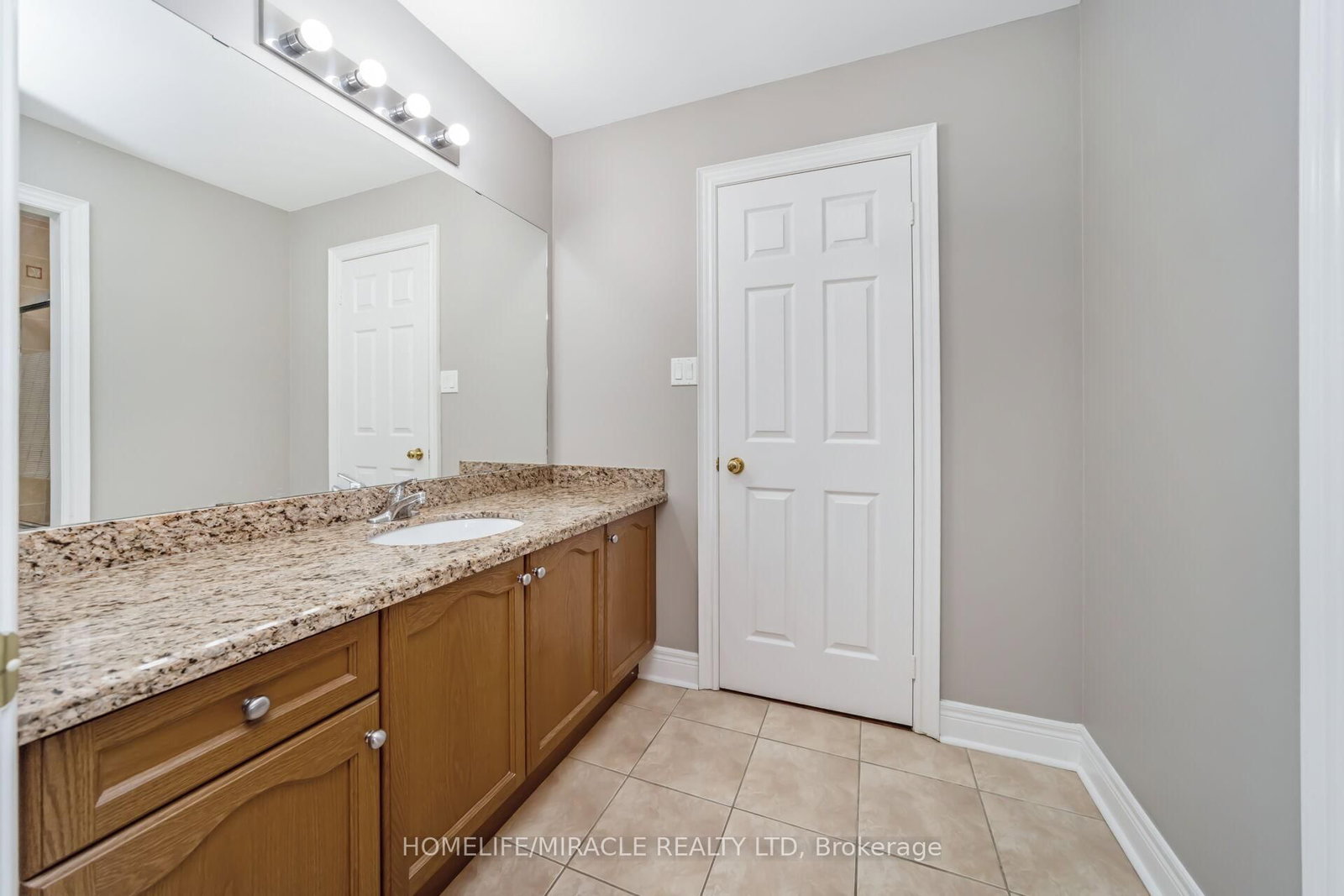 Detached House for sale at 32 Xavier Court, Brampton, Ontario, L6Y 5S1 - Bram West - MLS: W12976926