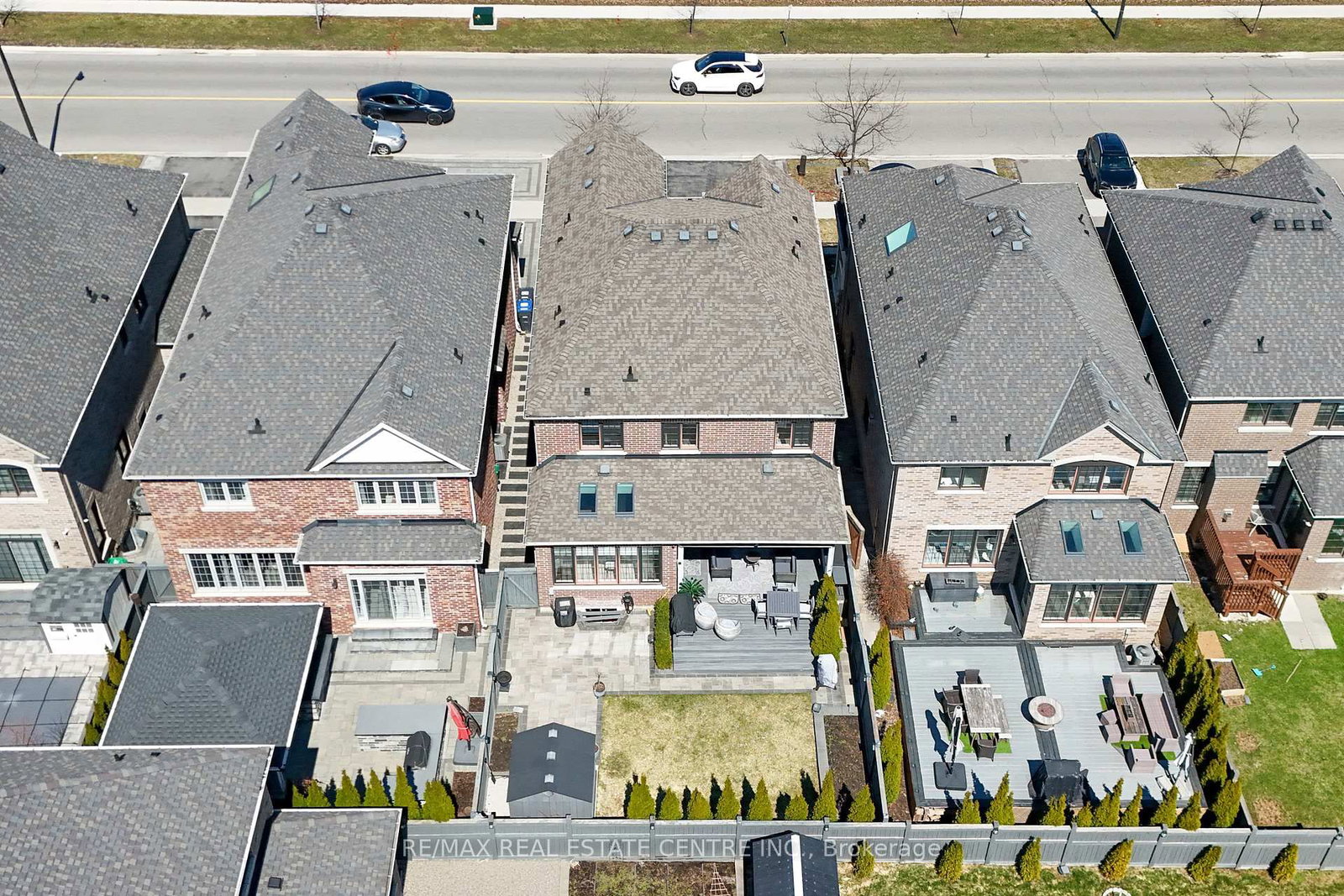 Detached House for sale at 189 Lionhead Golf Club Road, Brampton, Ontario, L6Y 6C1 - Bram West - MLS: W12976950