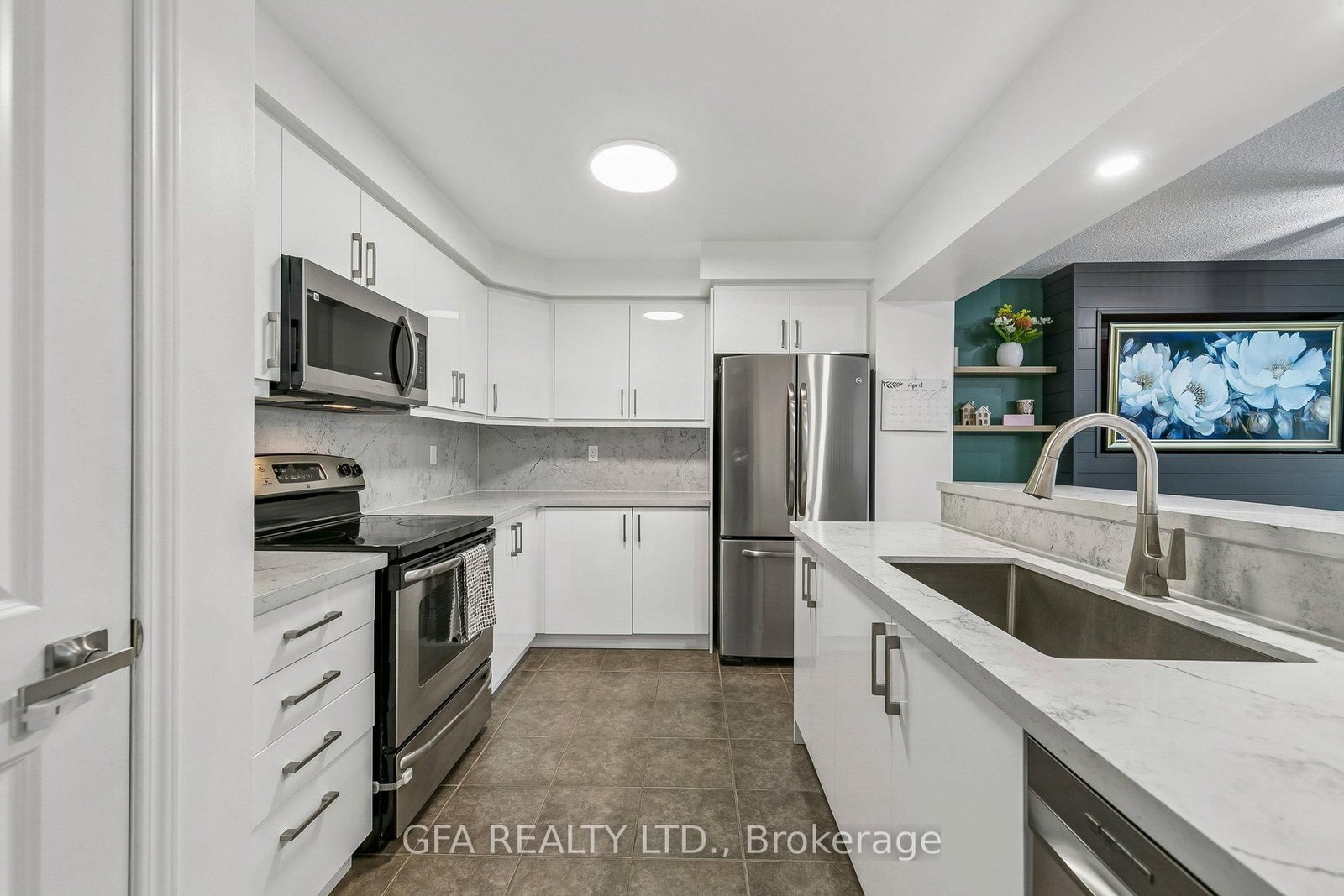 Townhouse for sale at 937 Nadalin Heights, Milton, Ontario, L9T 8R2 - Willmott - MLS: W12977058