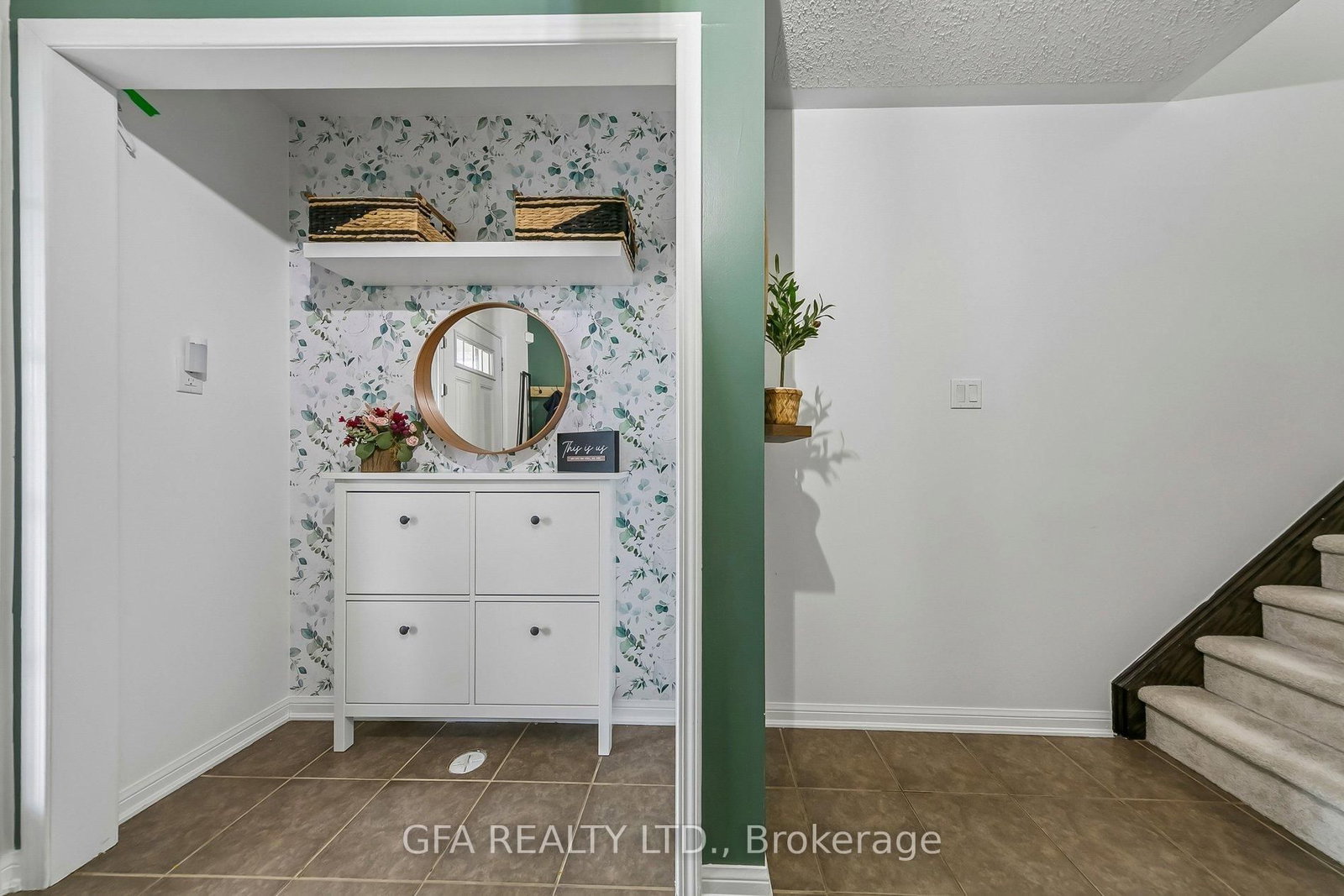 Townhouse for sale at 937 Nadalin Heights, Milton, Ontario, L9T 8R2 - Willmott - MLS: W12977058