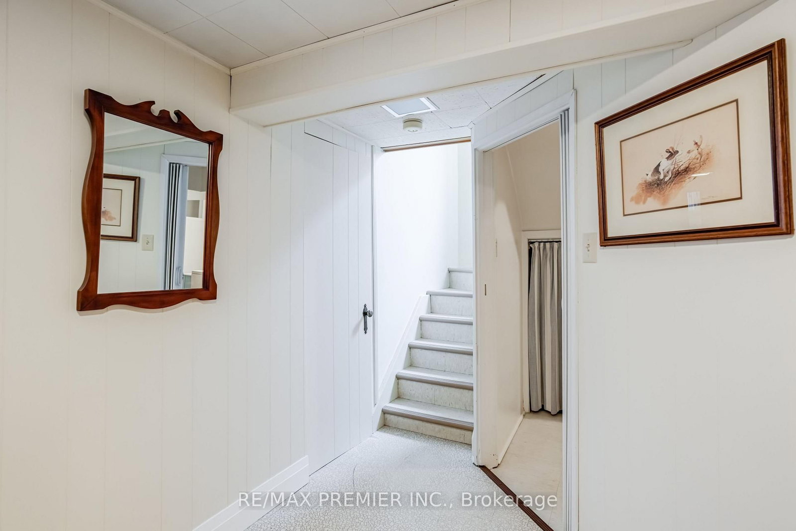 Detached House for sale at 52 Richardson Avenue, Toronto, Ontario, M6M 3R9 - Beechborough-Greenbrook - MLS: W12977120