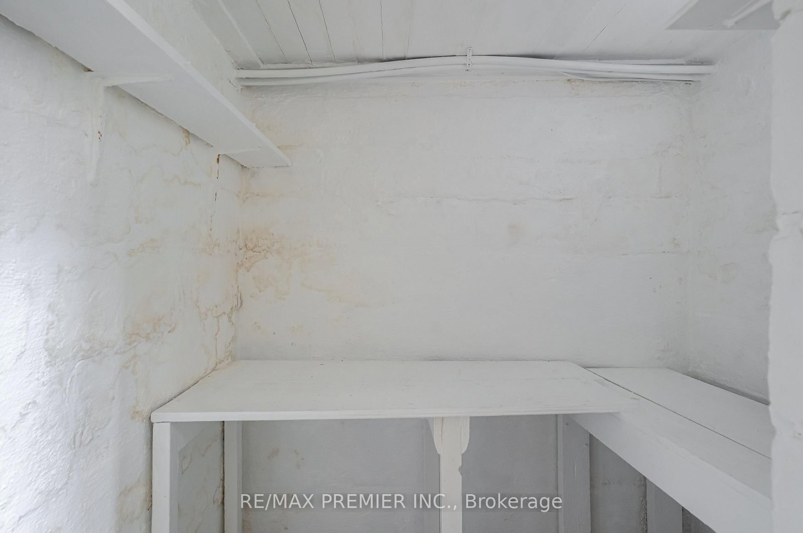 Detached House for sale at 52 Richardson Avenue, Toronto, Ontario, M6M 3R9 - Beechborough-Greenbrook - MLS: W12977120