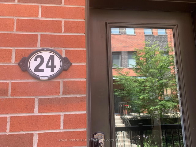 24 - 871 Wilson Avenue