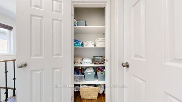 Semi-Detached House for sale at 263 Pettigrew Trail, Milton, Ontario, L9T 5X7 - Dempsey - MLS: W12977172