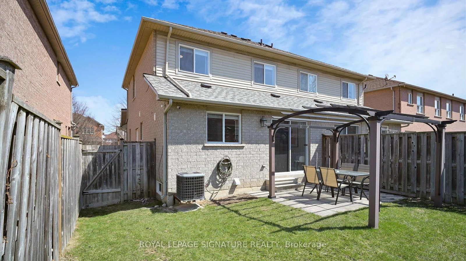 Semi-Detached House for sale at 263 Pettigrew Trail, Milton, Ontario, L9T 5X7 - Dempsey - MLS: W12977172