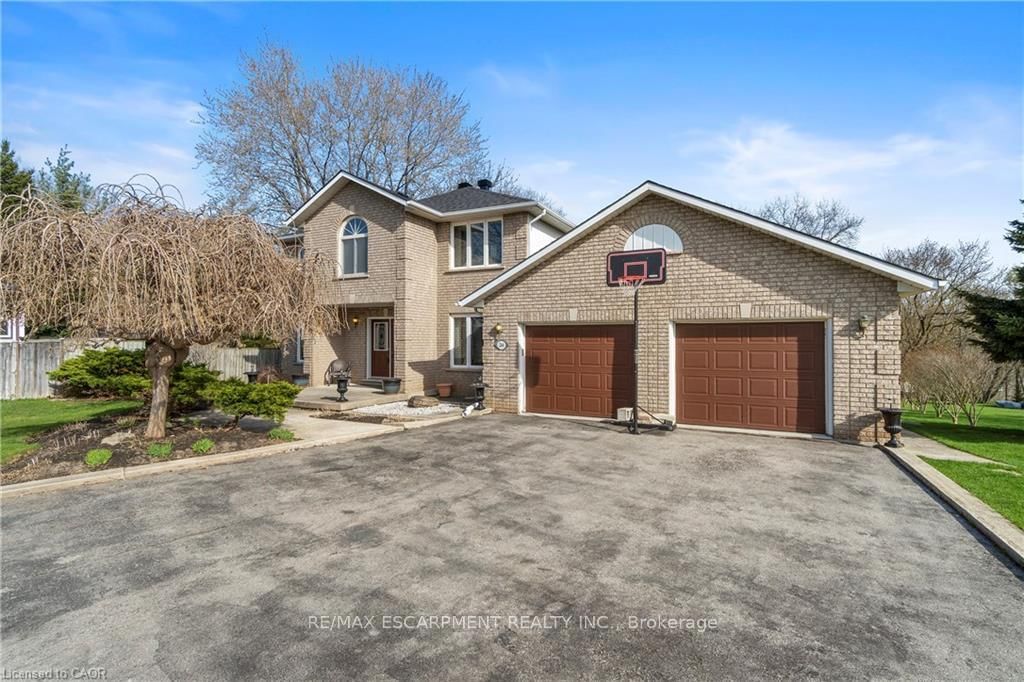 266 Sumach Drive - Photo 2