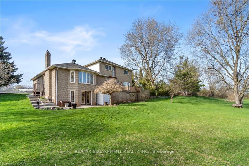 266 Sumach Drive - Photo 37