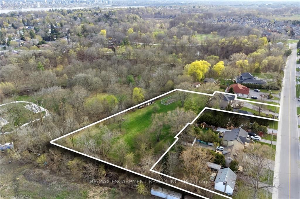 266 Sumach Drive - Photo 40