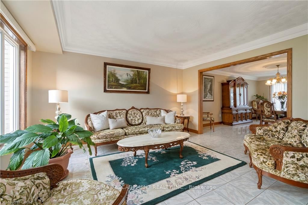 266 Sumach Drive - Photo 7