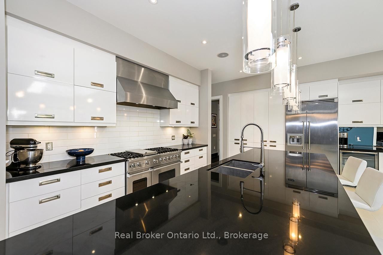 4507 Lakeshore Road - Photo 6