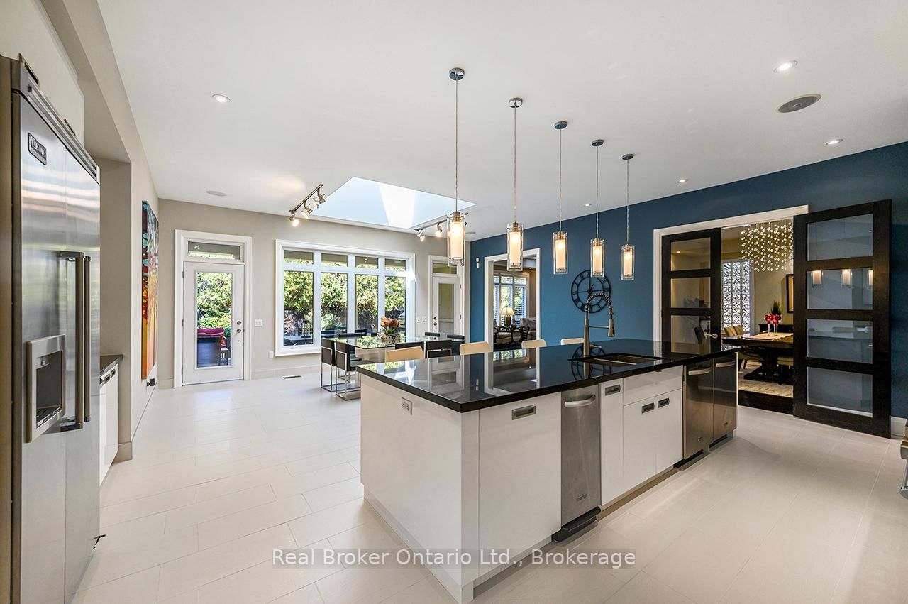 4507 Lakeshore Road - Photo 9