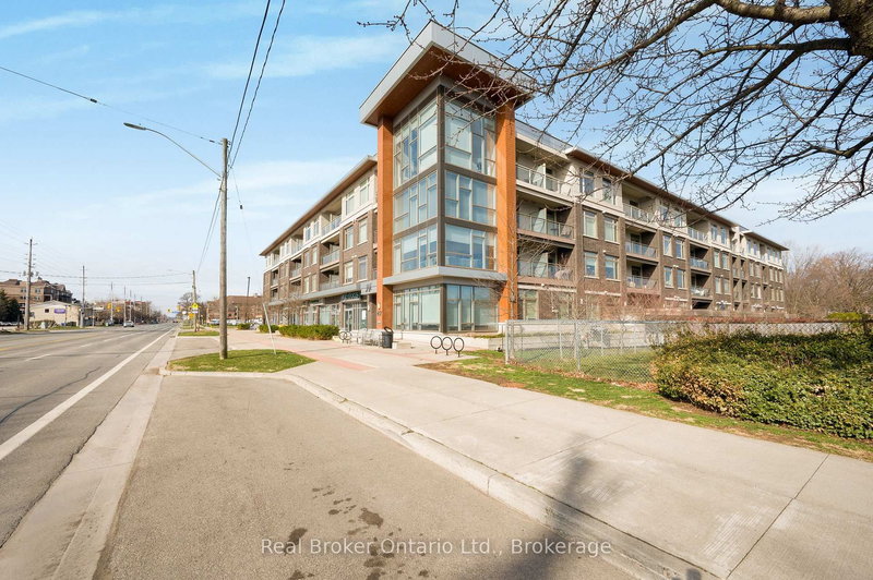 home for lease on 302-457 Plains Road W