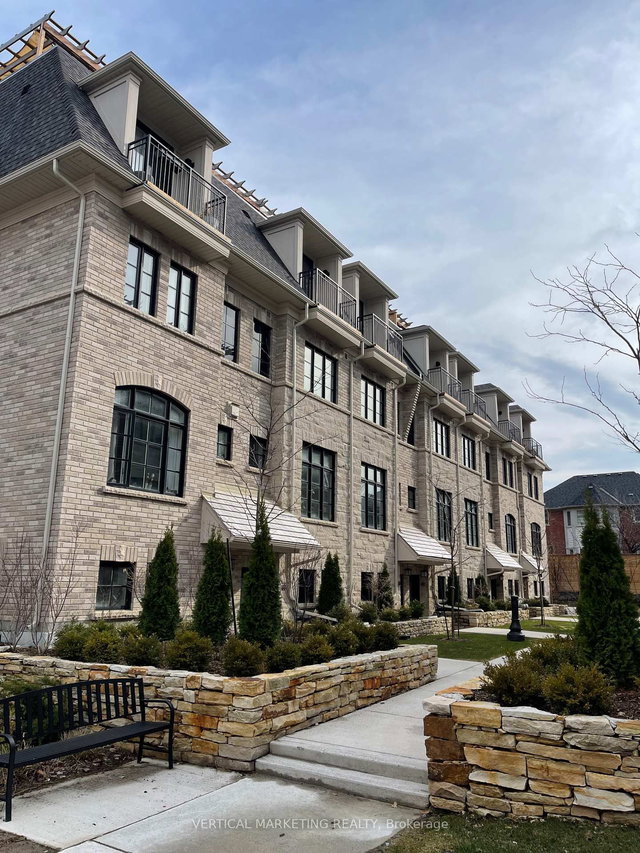 72 - 40 Lunar Crescent