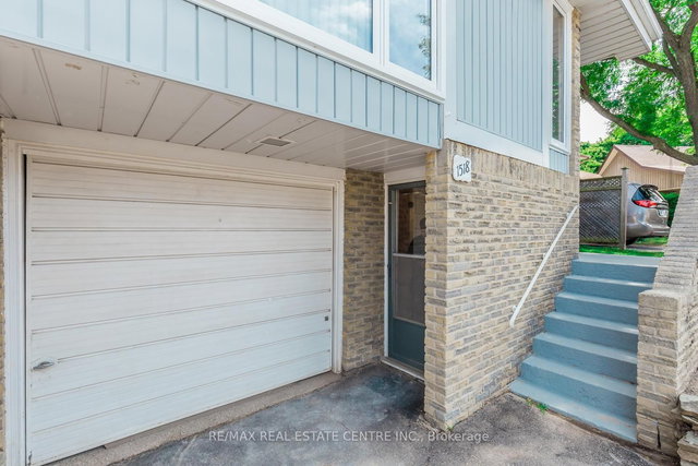 Upper - 1518 Oran Court