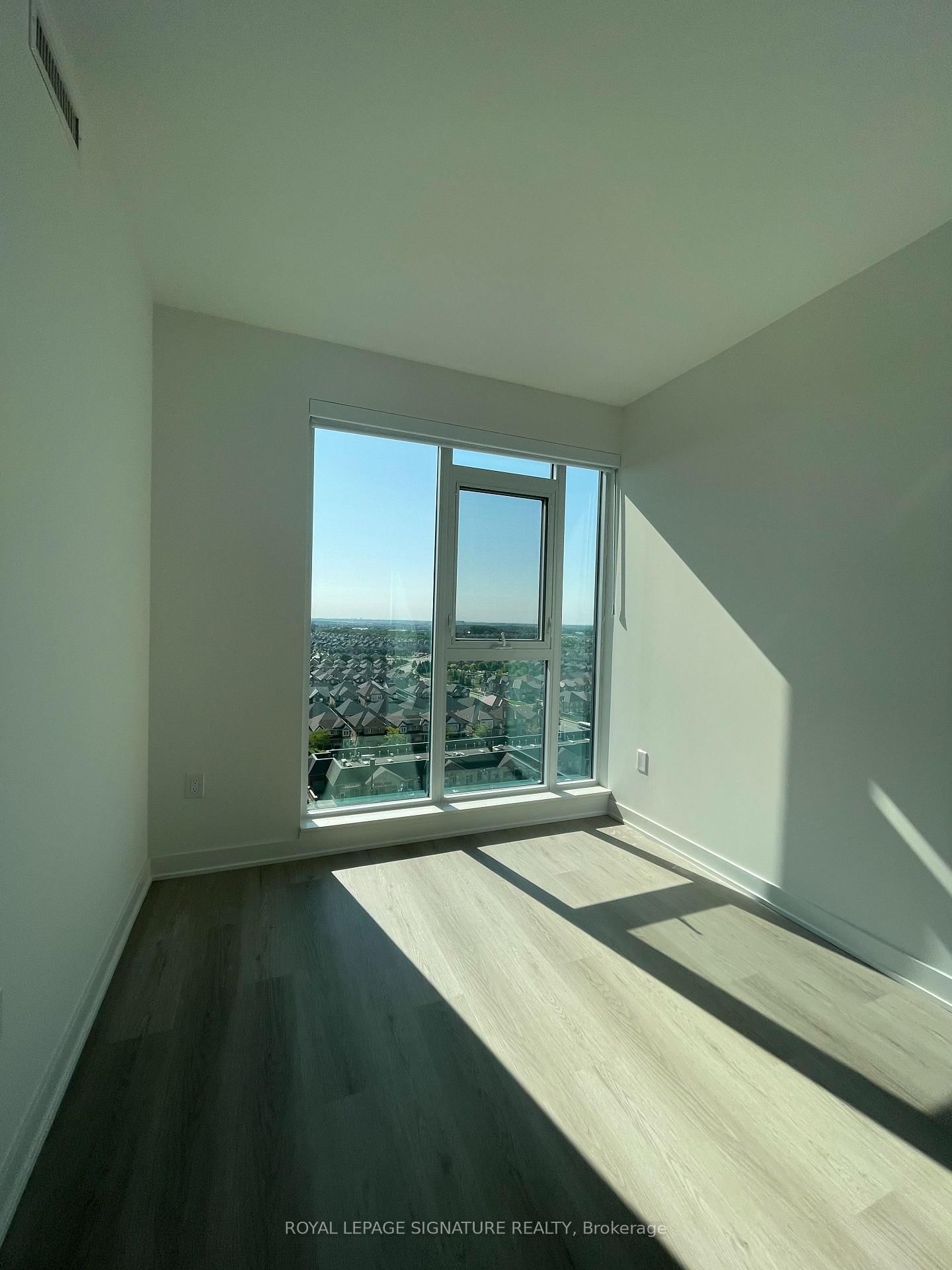 40 Lagerfeld Drive, Unit 1005 - Photo 6