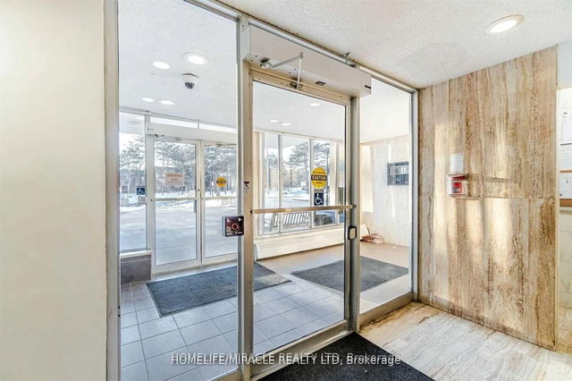 909 - 335 Driftwood Avenue