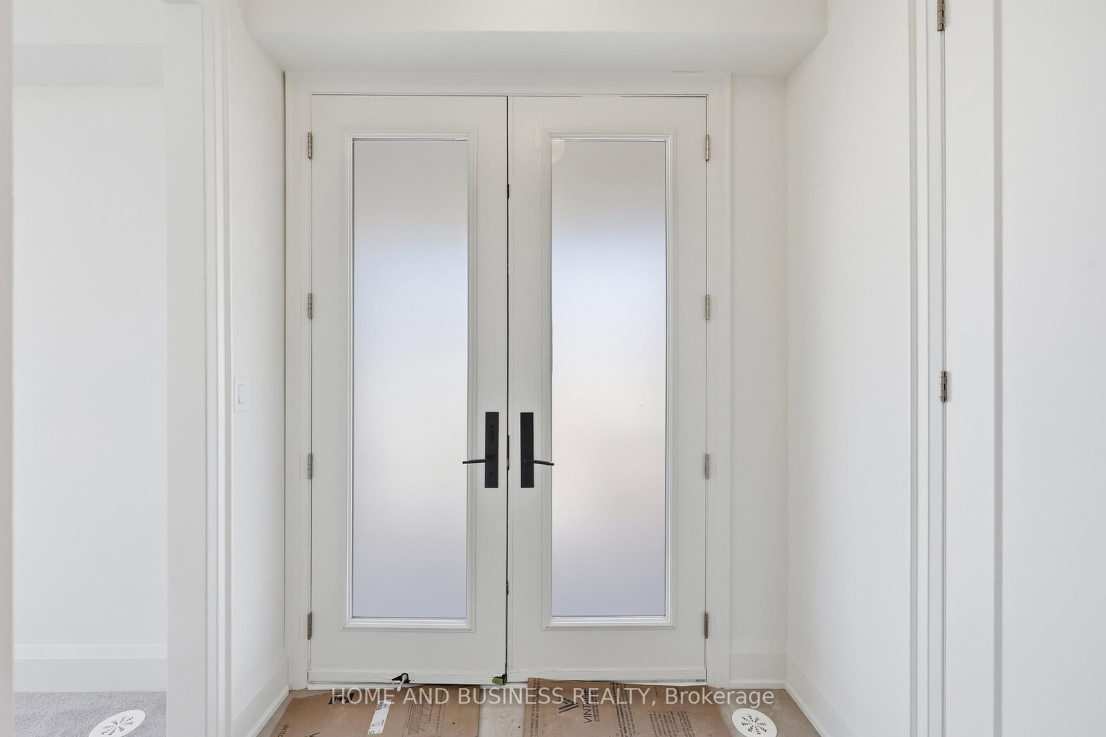 75 Jack Bowerbank Boulevard - Photo 24