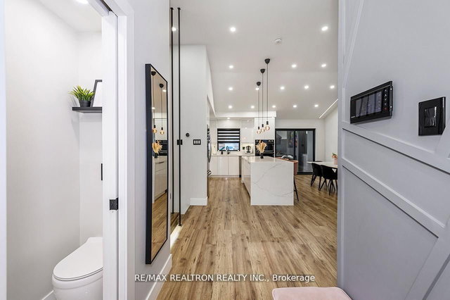 174 Mountainview Road S