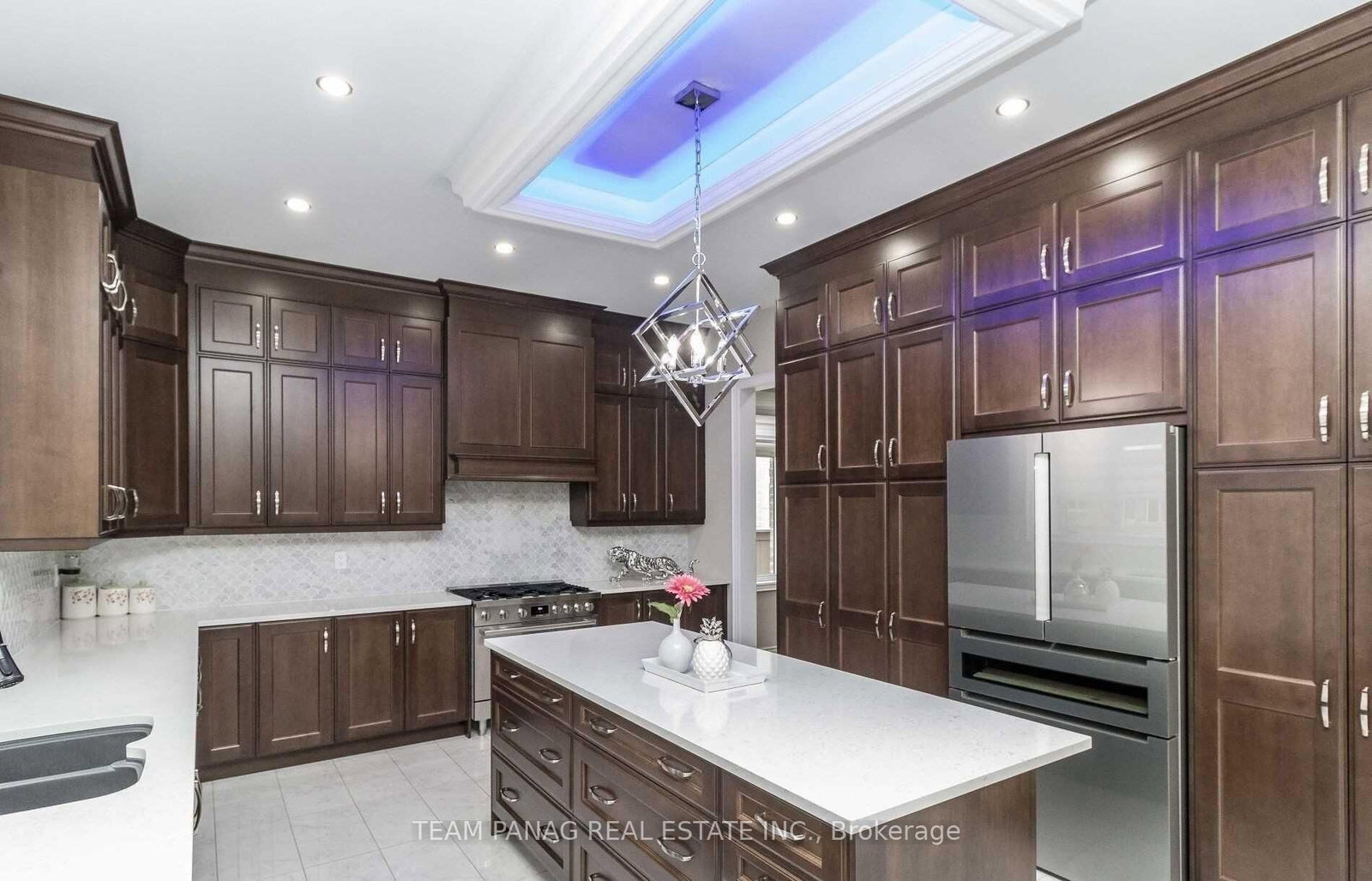 Detached House for sale at 5 Anatolia Street, Brampton, Ontario, L6P 4L3 - Toronto Gore Rural Estate - MLS: W12977938