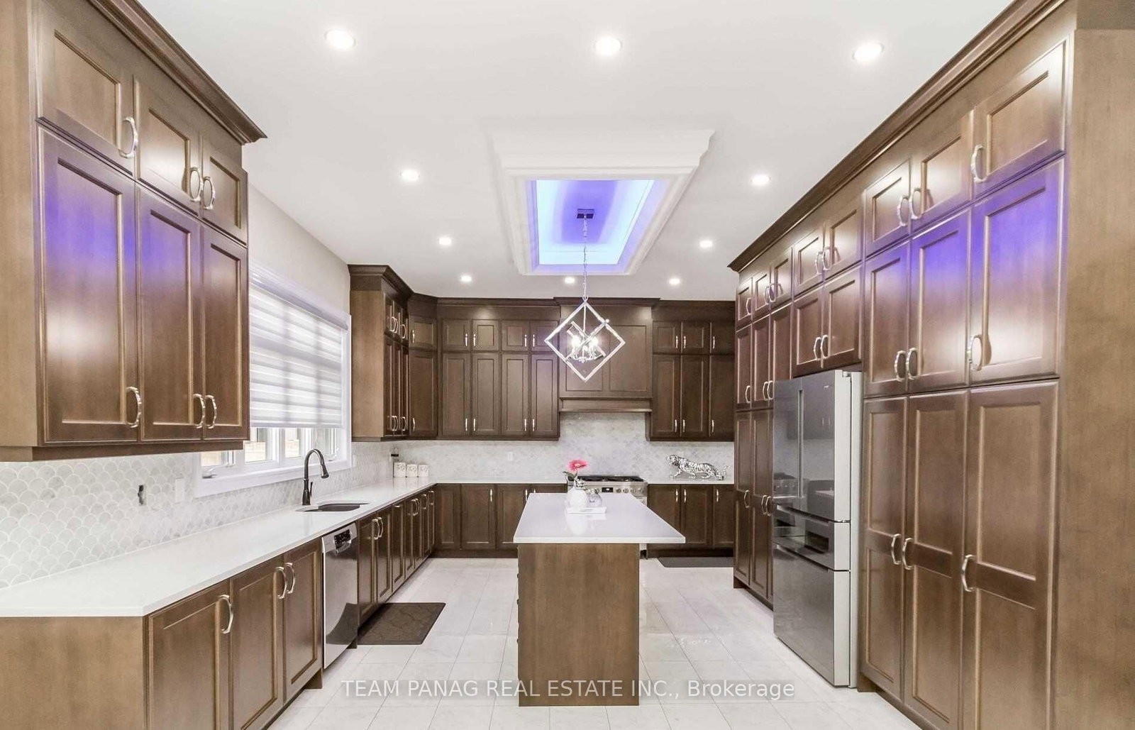 Detached House for sale at 5 Anatolia Street, Brampton, Ontario, L6P 4L3 - Toronto Gore Rural Estate - MLS: W12977938