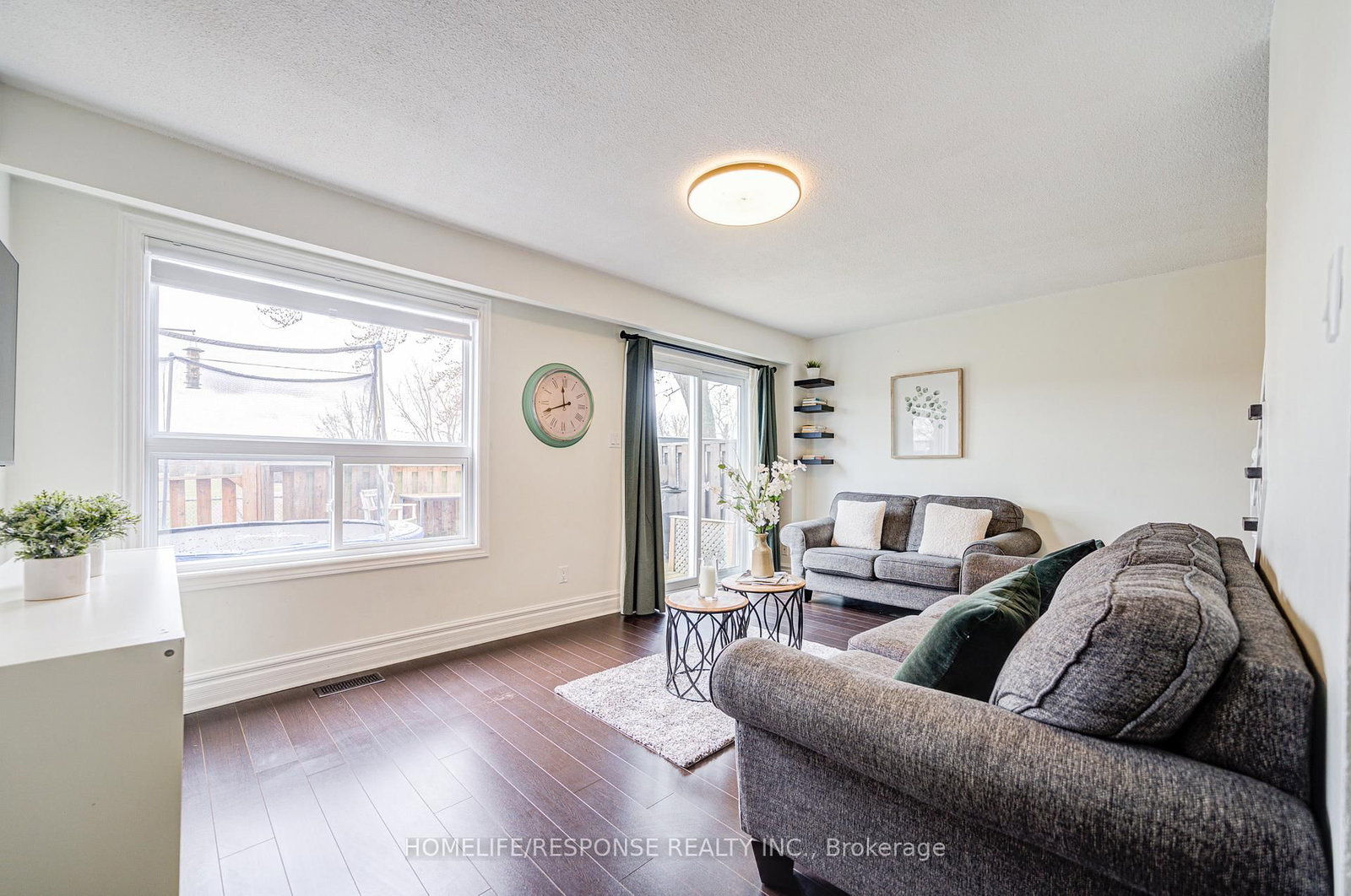 Townhouse for sale at 21 DAWSON Crescent, Brampton, Ontario, L6V 3M5 - Brampton North - MLS: W12977948