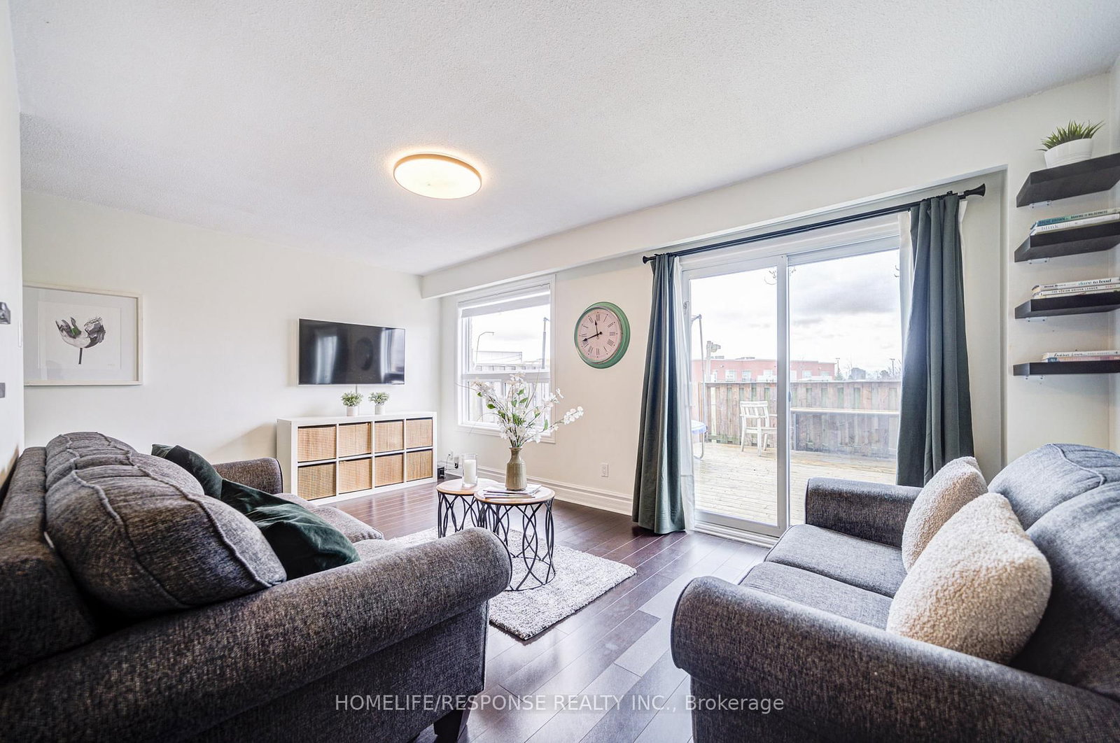 Townhouse for sale at 21 DAWSON Crescent, Brampton, Ontario, L6V 3M5 - Brampton North - MLS: W12977948