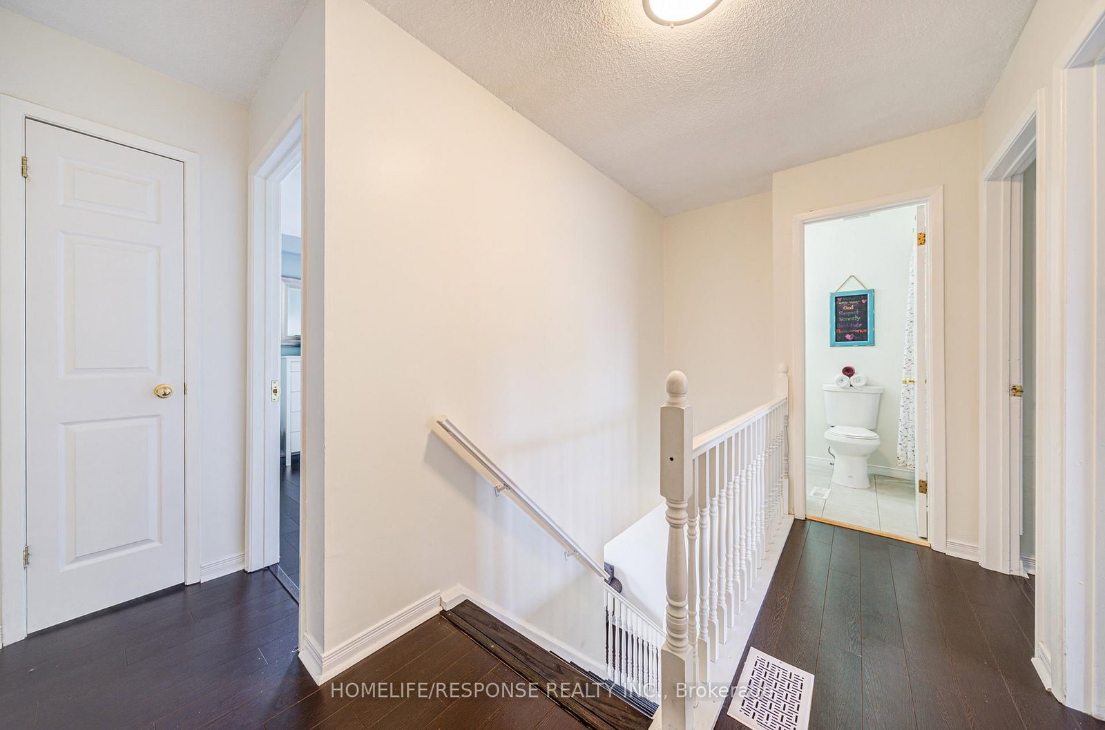 Townhouse for sale at 21 DAWSON Crescent, Brampton, Ontario, L6V 3M5 - Brampton North - MLS: W12977948