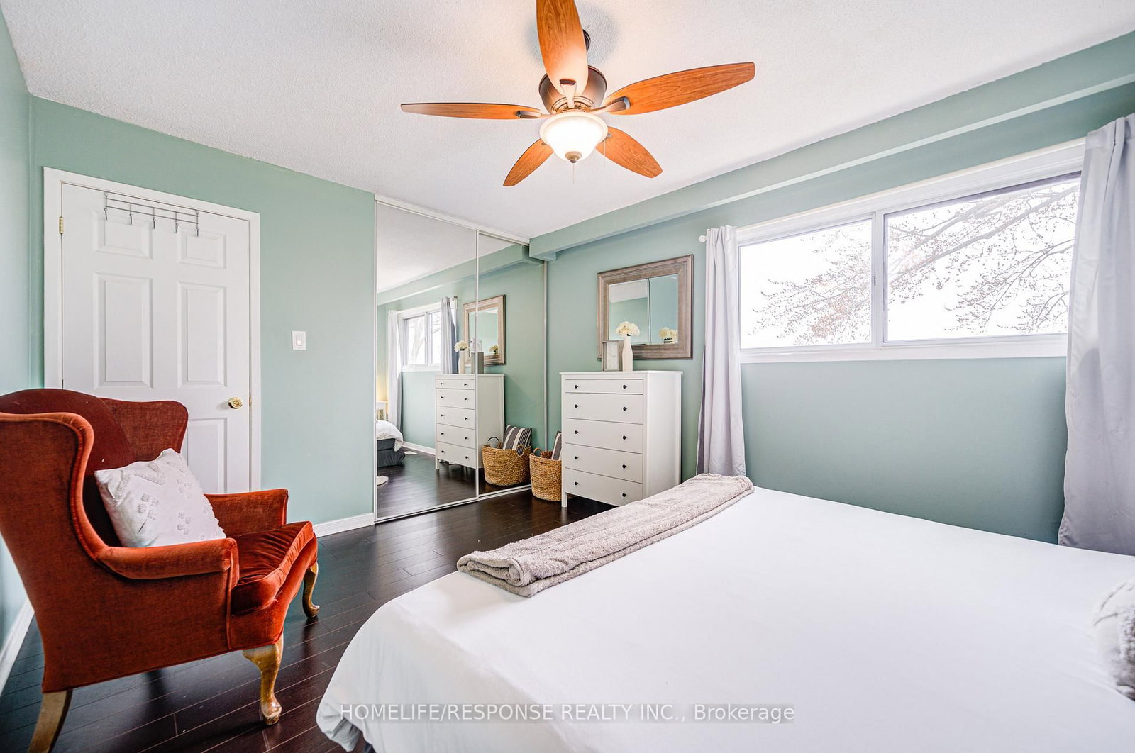 Townhouse for sale at 21 DAWSON Crescent, Brampton, Ontario, L6V 3M5 - Brampton North - MLS: W12977948