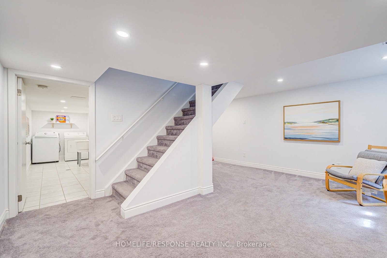 Townhouse for sale at 21 DAWSON Crescent, Brampton, Ontario, L6V 3M5 - Brampton North - MLS: W12977948