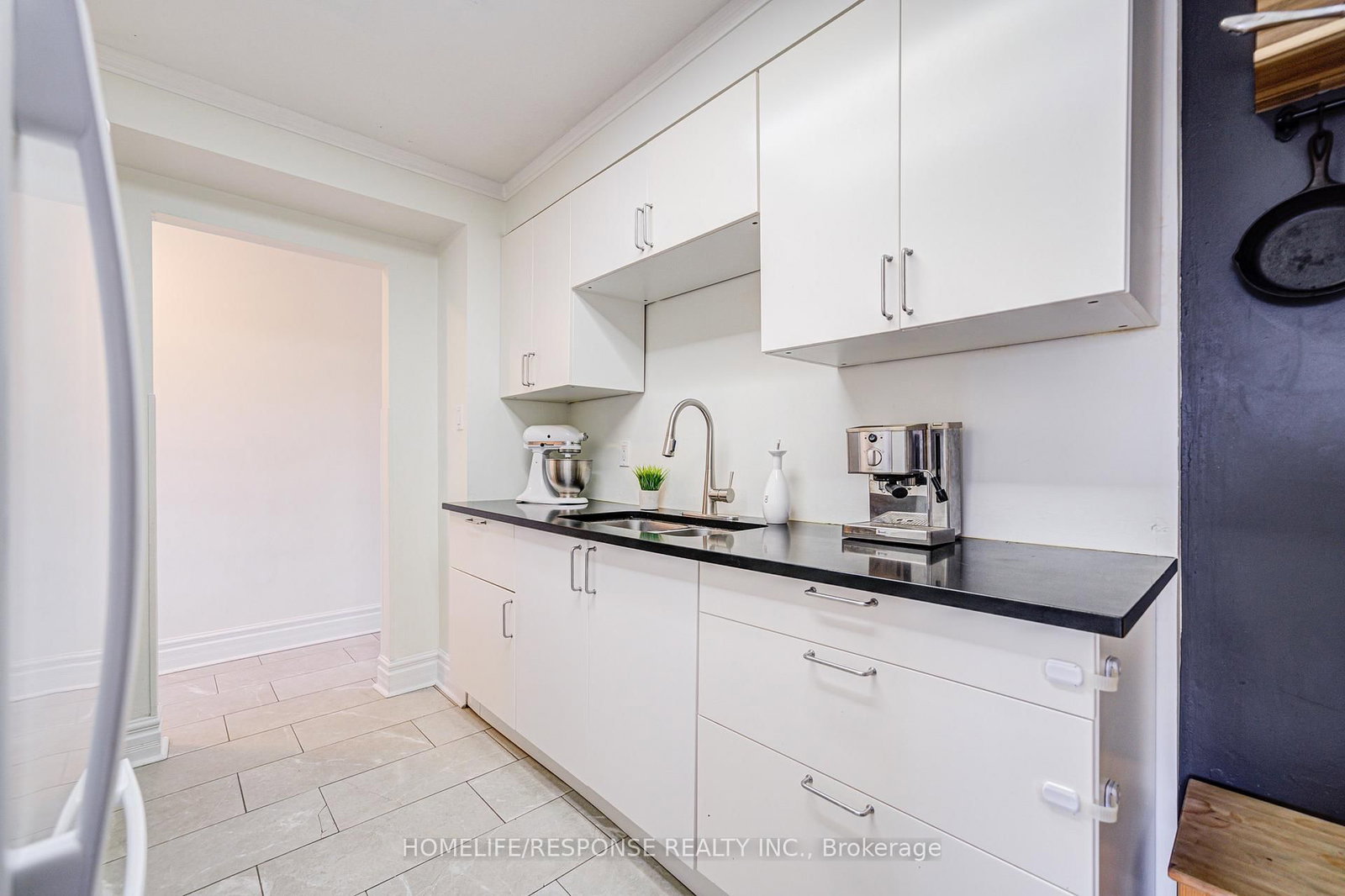 Townhouse for sale at 21 DAWSON Crescent, Brampton, Ontario, L6V 3M5 - Brampton North - MLS: W12977948