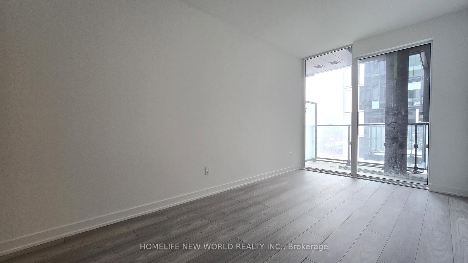 1007 The Queensway, Unit 819 - Photo 3