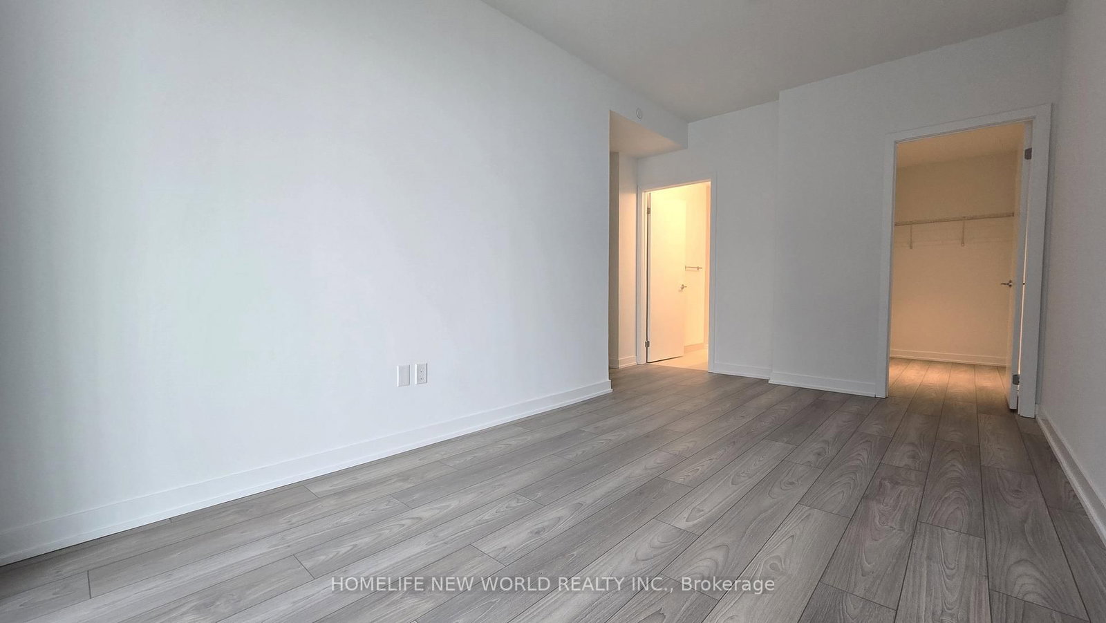 1007 The Queensway, Unit 819 - Photo 4