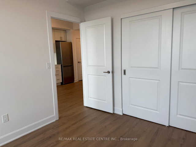 1106 - 3240 William Coltson Avenue